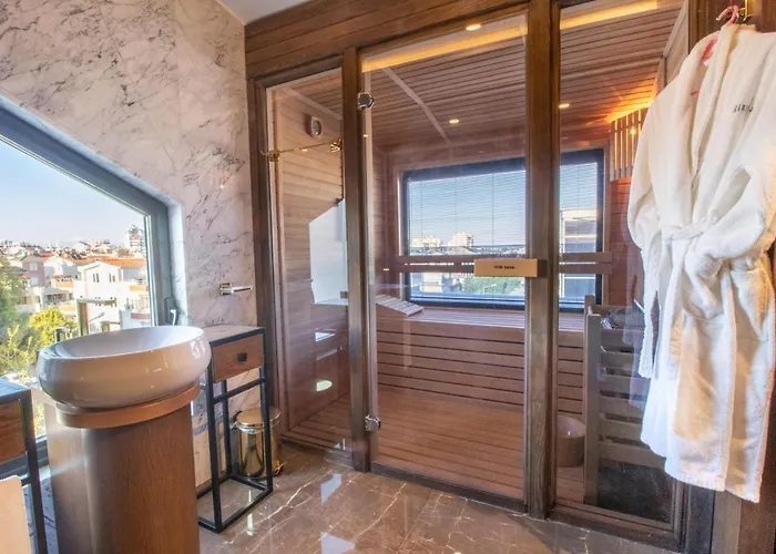 Presidential King Suite